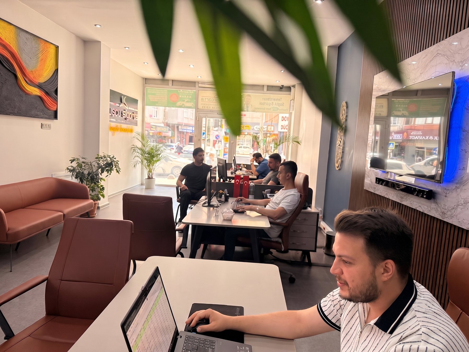 Kuşcu Sigorta ofis atmosferi